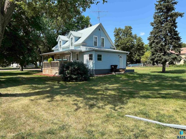 110 N Pearl St, House other with 3 bedrooms, 1 bathrooms and null parking in Menno SD | Image 5