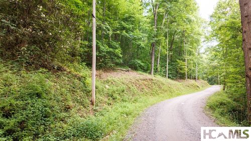 27 Cullowhee Forest Rd, Cullowhee, NC, 28723 | Card Image
