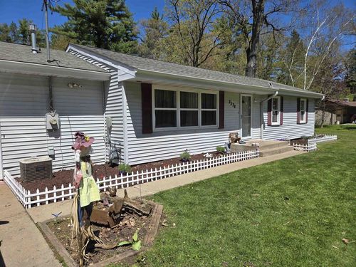 3570 County Road Q, WISCONSIN RAPIDS, WI, 54495-8865 | Card Image