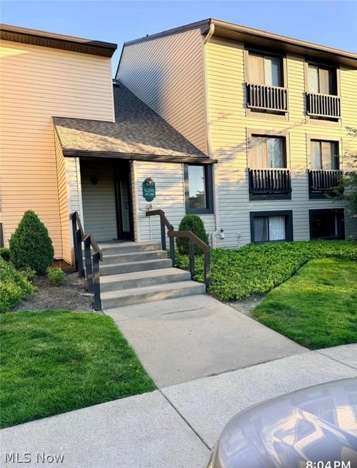 202-6250 Greenwood Pkwy, Northfield, OH, 44067-2339 | Card Image