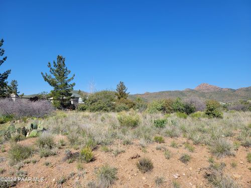 6800 S Musgrove Rd, Skull Valley, AZ, 86338 | Card Image