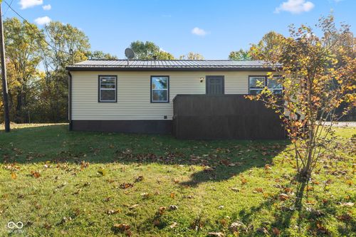 5735 Blazing Star Rd, Monrovia, IN, 46157-9179 | Card Image