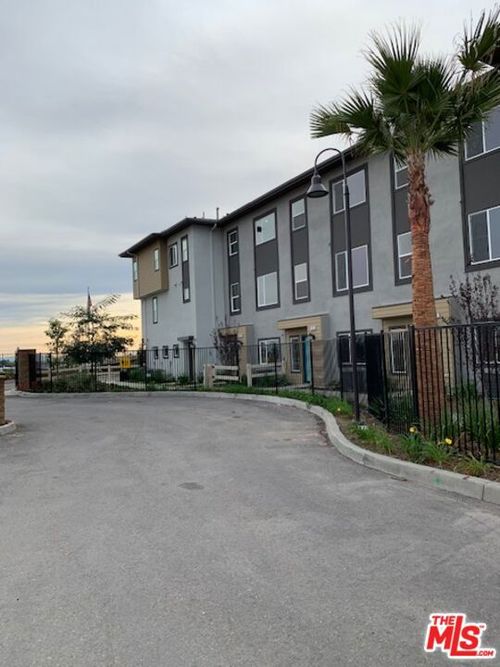 mb-24839 Whaler Way, Harbor City, CA, 90710-3564 | Card Image