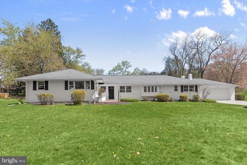 1910 Lyden Rd, LUTHERVILLE TIMONIUM, MD, 21093-4422 | Card Image