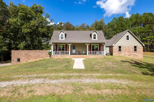 672 Kemp Rd, Hamilton, AL, 35570-8543 | Card Image