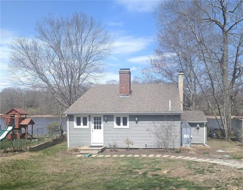 42 Granby St, Chepachet, RI, 02814-2304 | Card Image