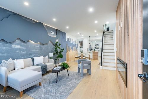 2074 E Birch St, PHILADELPHIA, PA, 19134-3617 | Card Image