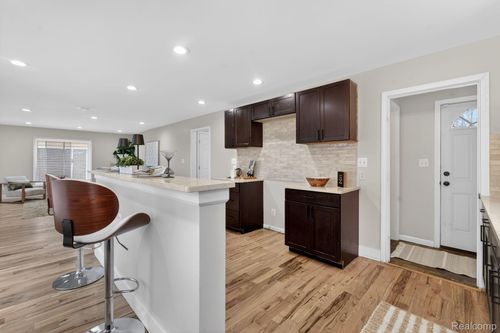 14891 Grandville Ave, Detroit, MI, 48223-2232 | Card Image