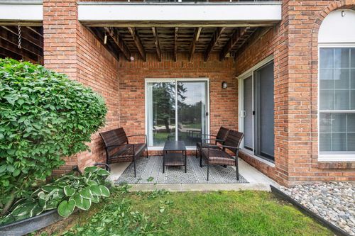 52018 Heatherstone Ave, Macomb, MI, 48042-3555 | Card Image
