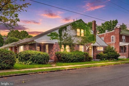 2438 Green St, HARRISBURG, PA, 17110-1113 | Card Image