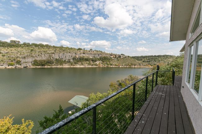 830 Los Escondidos St, House other with 2 bedrooms, 2 bathrooms and null parking in Marble Falls TX | Image 23