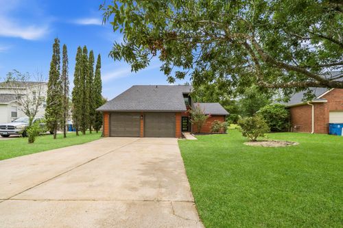 12632 Lake Vista Dr, Willis, TX, 77318-5238 | Card Image