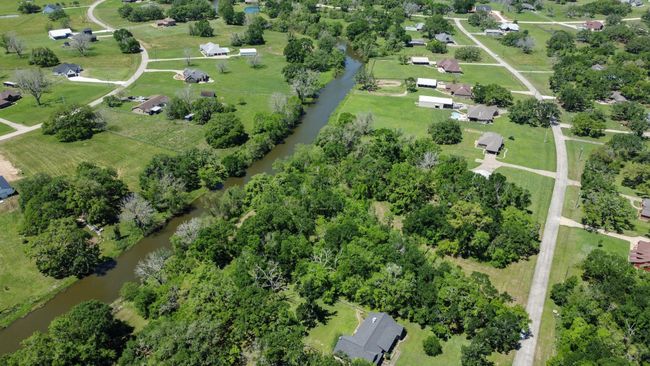 1126 Bronco Trl, Home with 0 bedrooms, 0 bathrooms and null parking in Angleton TX | Image 12