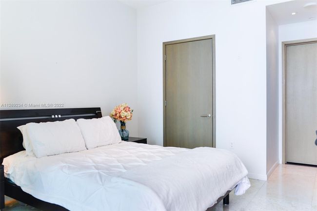 APT-5108 - 900 Biscayne Blvd, Condo with 2 bedrooms, 3 bathrooms and null parking in Miami FL | Image 17