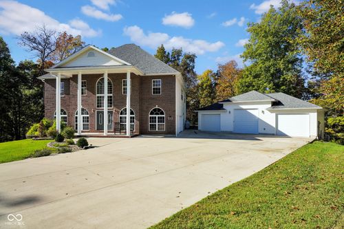 295 Persimmon Dr, North Vernon, IN, 47265-2463 | Card Image