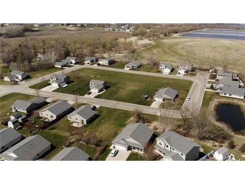 534 Willow Ave, Eden Valley, MN, 55329-4508 | Card Image
