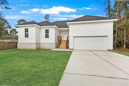 696 Voters Rd, Slidell, LA, 70461-3555 | Card Image