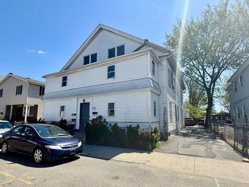 27 Loring St, Springfield, MA, 01105-2471 | Card Image