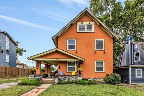 5420 Tracy Ave, Kansas City, MO, 64110-2820 | Card Image