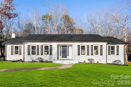 1045 Elizabeth Dr, Dallas, NC, 28034-7751 | Card Image