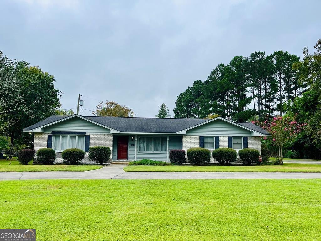 Lincoln Ave, Fitzgerald, GA 31750