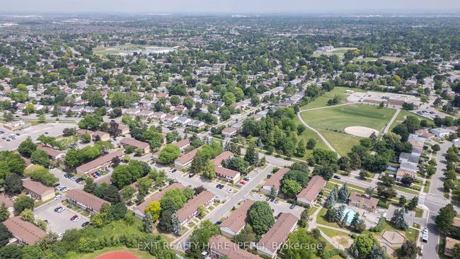 51 - 93 Hansen Rd N, Condo with 3 bedrooms, 2 bathrooms and 1 parking in Brampton ON | Image 28