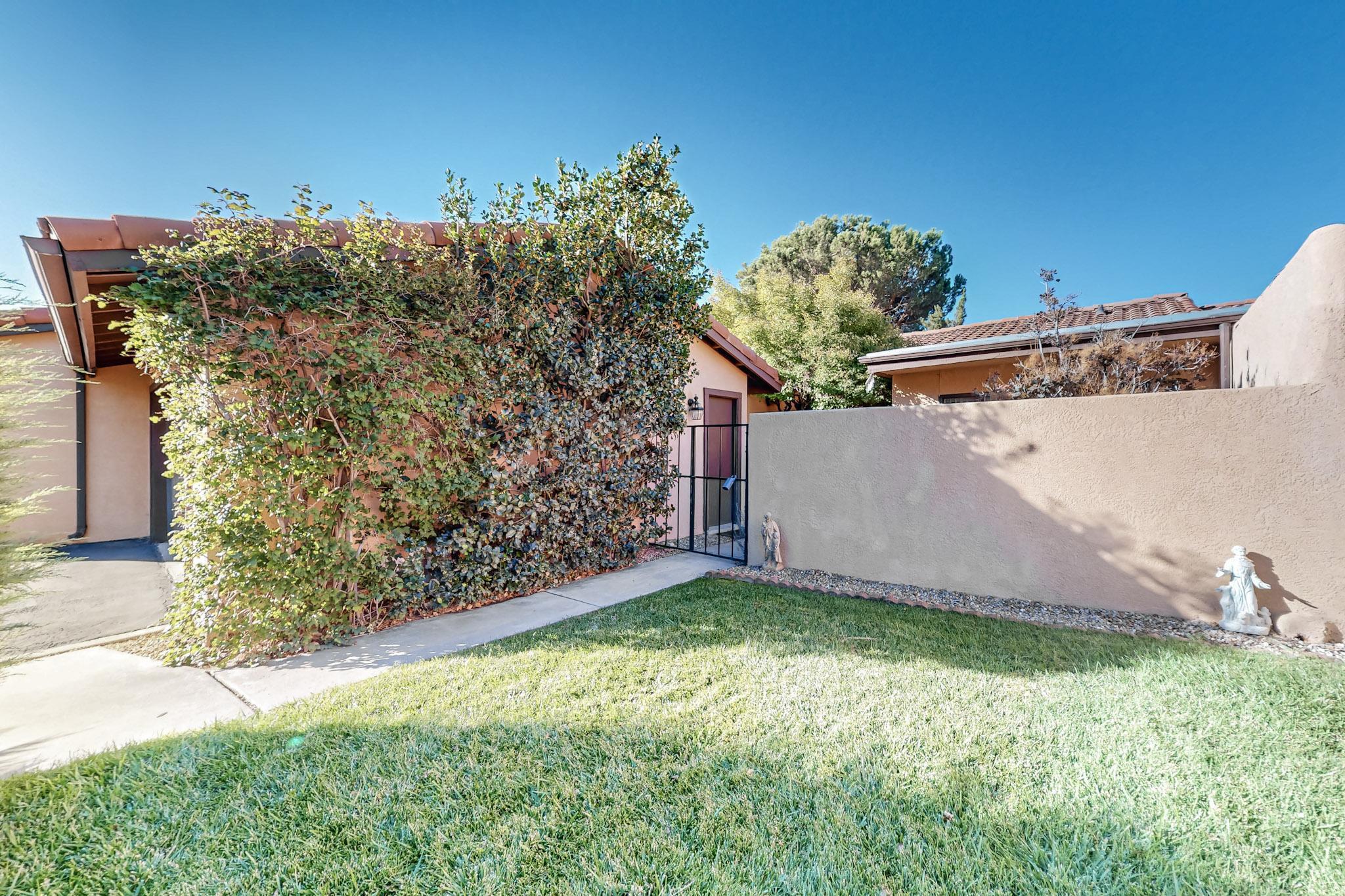 Kellia Ln, Albuquerque, NM 87111