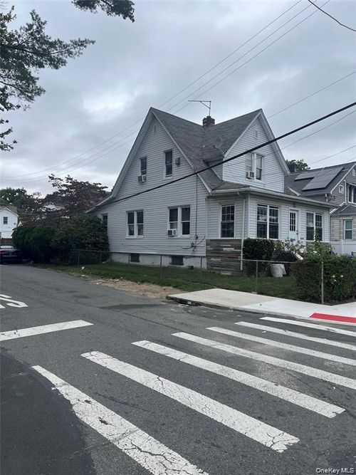 19401 Nashville Blvd, Springfield Gardens, NY, 11413-1150 | Card Image