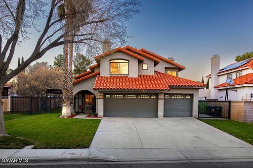 5633 W Avenue L2, Lancaster, CA, 93536 | Card Image