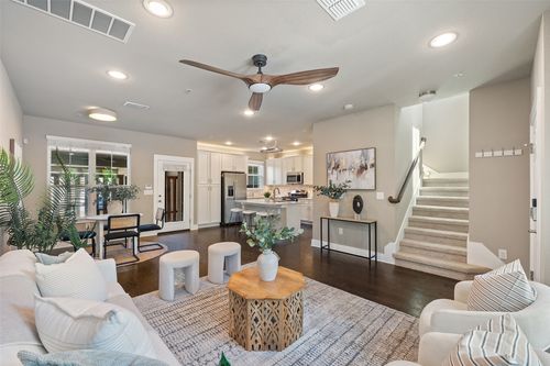 7704 Easy Wind Dr, Austin, TX, 78757-7851 | Card Image