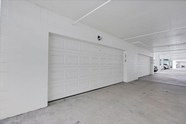 Private 2 Car Garage | Image 41