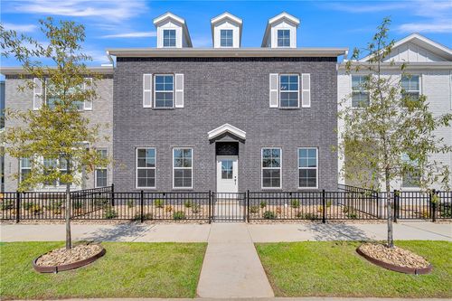 2808 Sw Arlington Blvd, Bentonville, AR, 72713-3233 | Card Image