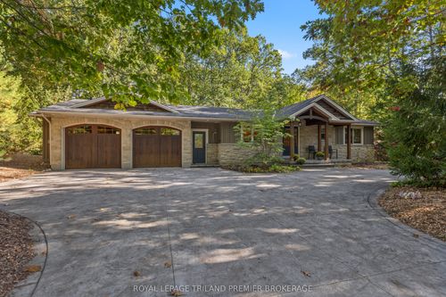 10300 Beach O Pines Rd, Grand Bend, ON, N0M1T0 | Card Image