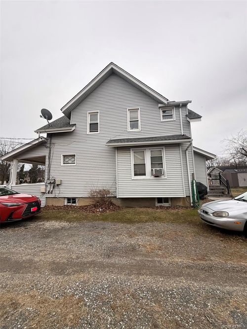 15 Water St, Rockville Centre, NY, 11570-4414 | Card Image