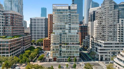 702-1 Steuart Ln, San Francisco, CA, 94105-1327 | Card Image
