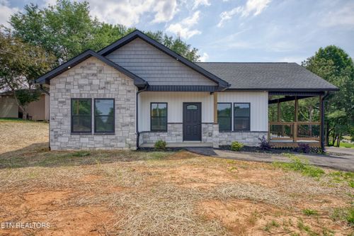 447 Cherokee Hills Rd, Seymour, TN, 37865-5710 | Card Image