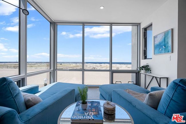 APT-201 - 5205 Ocean Front Walk, Condo with 2 bedrooms, 3 bathrooms and 2 parking in Marina del Rey CA | Image 21