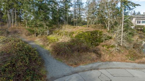 3145 Marion Way, Nanaimo, BC, V9T3Z8 | Card Image