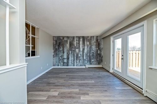 1-2251 Mountainside Dr, Burlington, ON, L7P1B6 | Card Image