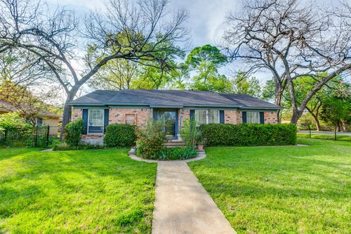 9551 E Lake Highlands Dr, Dallas, TX, 75218-2761 | Card Image