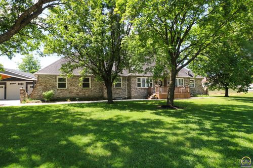 2302 Sunset Lake Drive, Emporia, KS, 66801 | Card Image