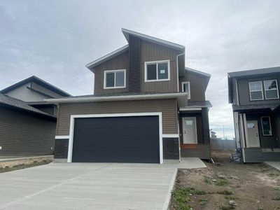 13309 106 St, House detached with 3 bedrooms, 2 bathrooms and 4 parking in Grande Prairie AB | Image 1