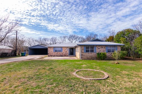 207 N Cougar Ave, Cedar Park, TX, 78613-2318 | Card Image