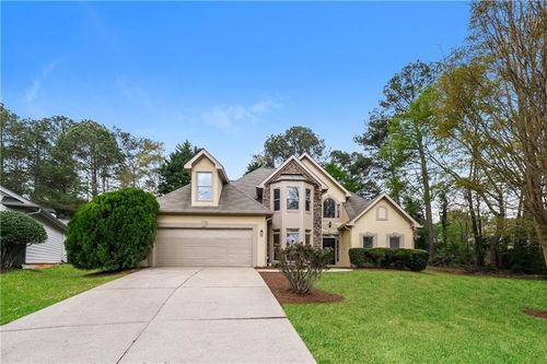 566 Shadow Oaks Dr, Stone Mountain, GA, 30087-4786 | Card Image