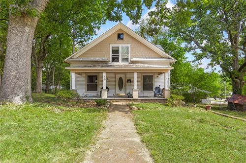 303 N 2nd St, Harrison, AR, 72601-4421 | Card Image