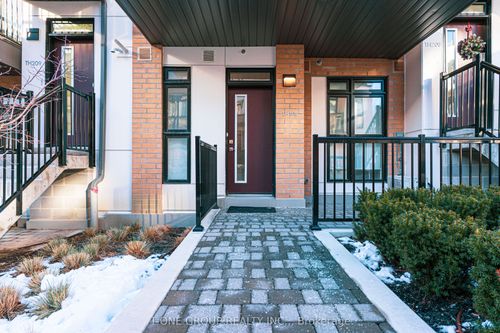 p108-145 Canon Jackson Dr, York, ON, M6M0E1 | Card Image