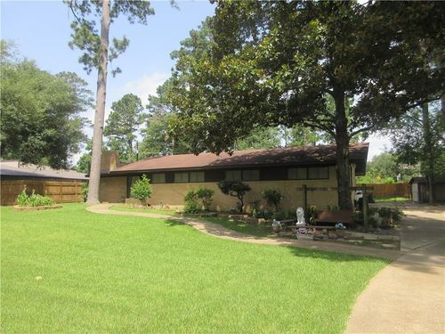 1106 Lakeshore Dr, Pineville, LA, 71360-6190 | Card Image