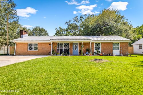5008 Friar Tuck Ave, Pascagoula, MS, 39581-4803 | Card Image