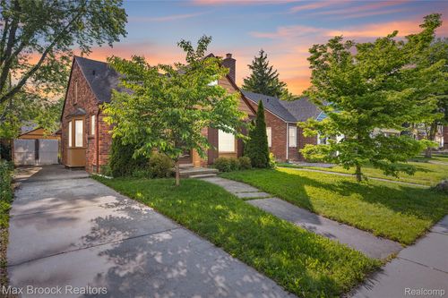 4391 Bishop St, Detroit, MI, 48224-2319 | Card Image