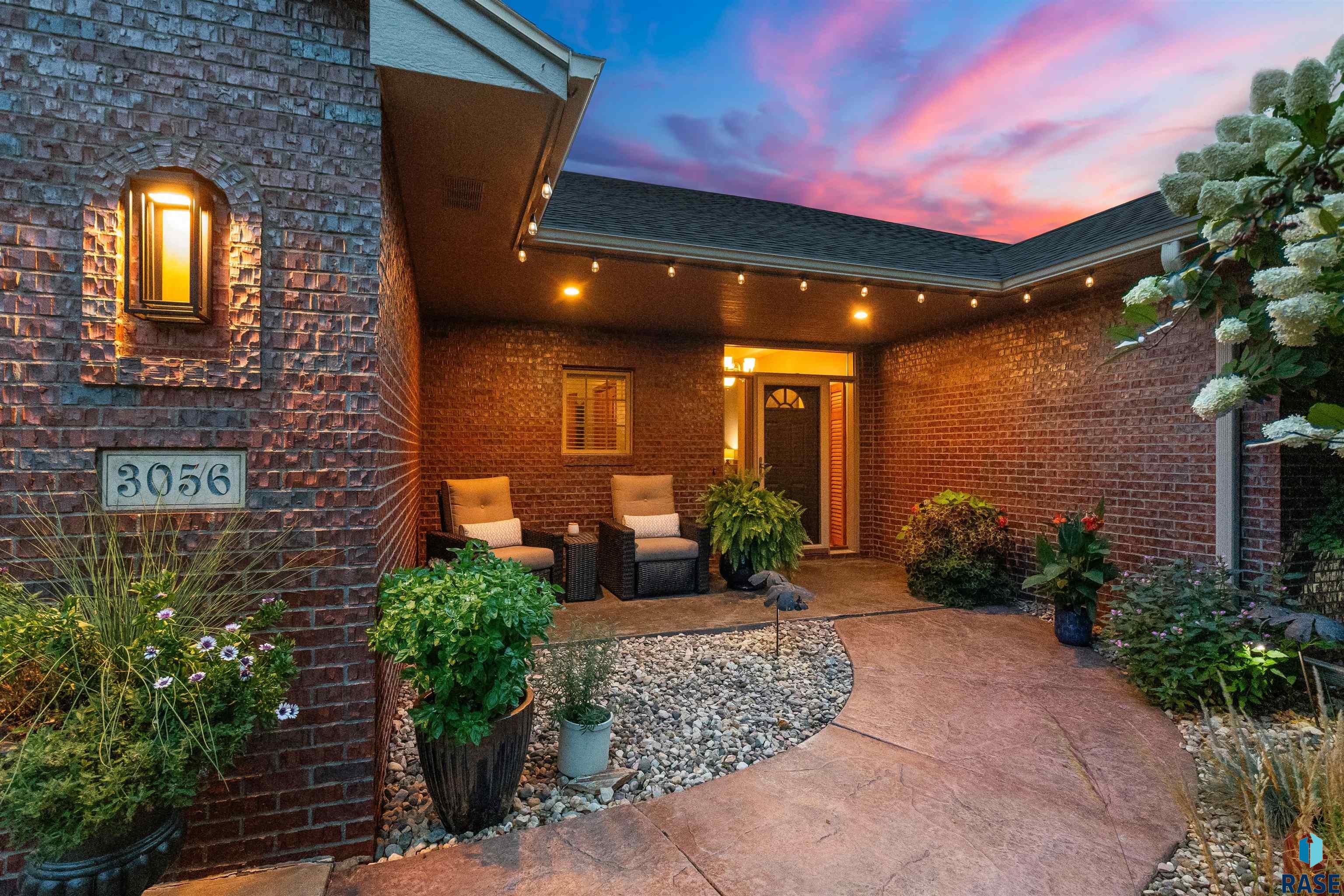 Coral Ct, Sioux Falls, SD 57103